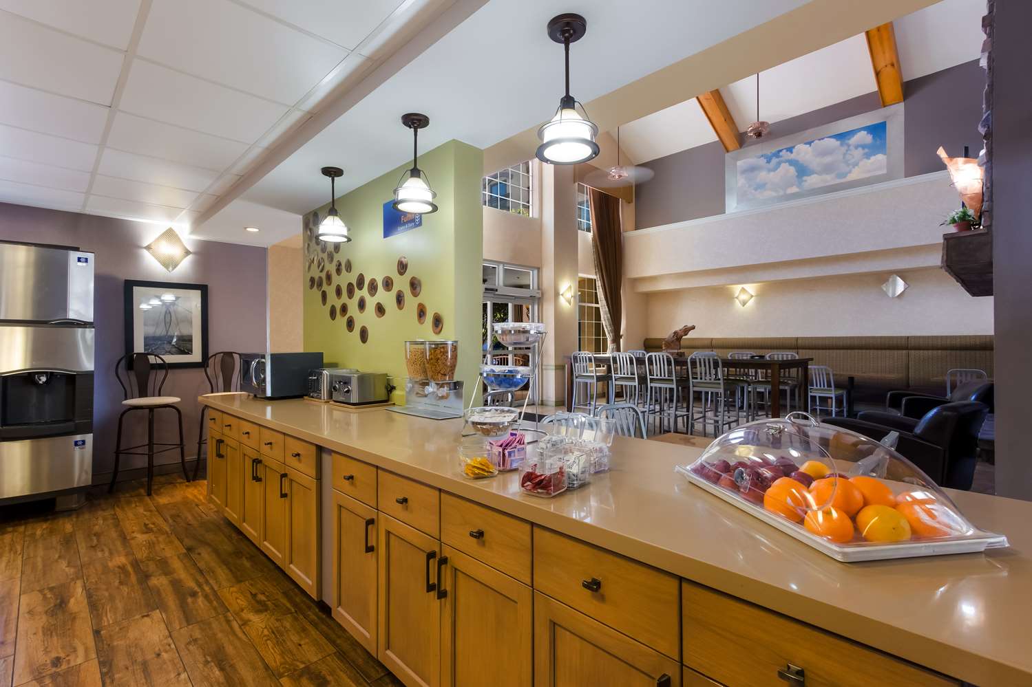 Baymont Inn & Suites by Wyndham Tempe University/Phoenix 7/29