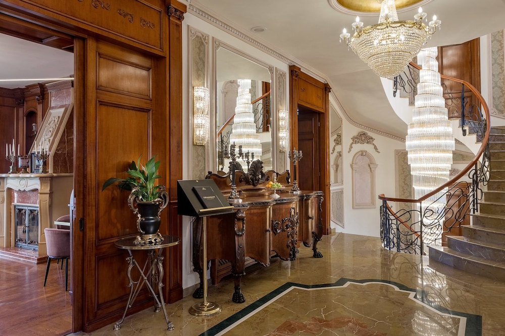 Suter Palace Boutique Hotel 59/69
