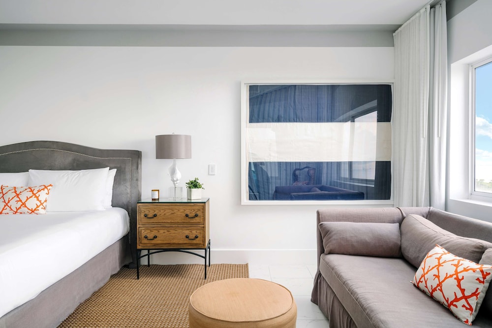 NAUTILUS SONESTA MIAMI BEACH 22/46
