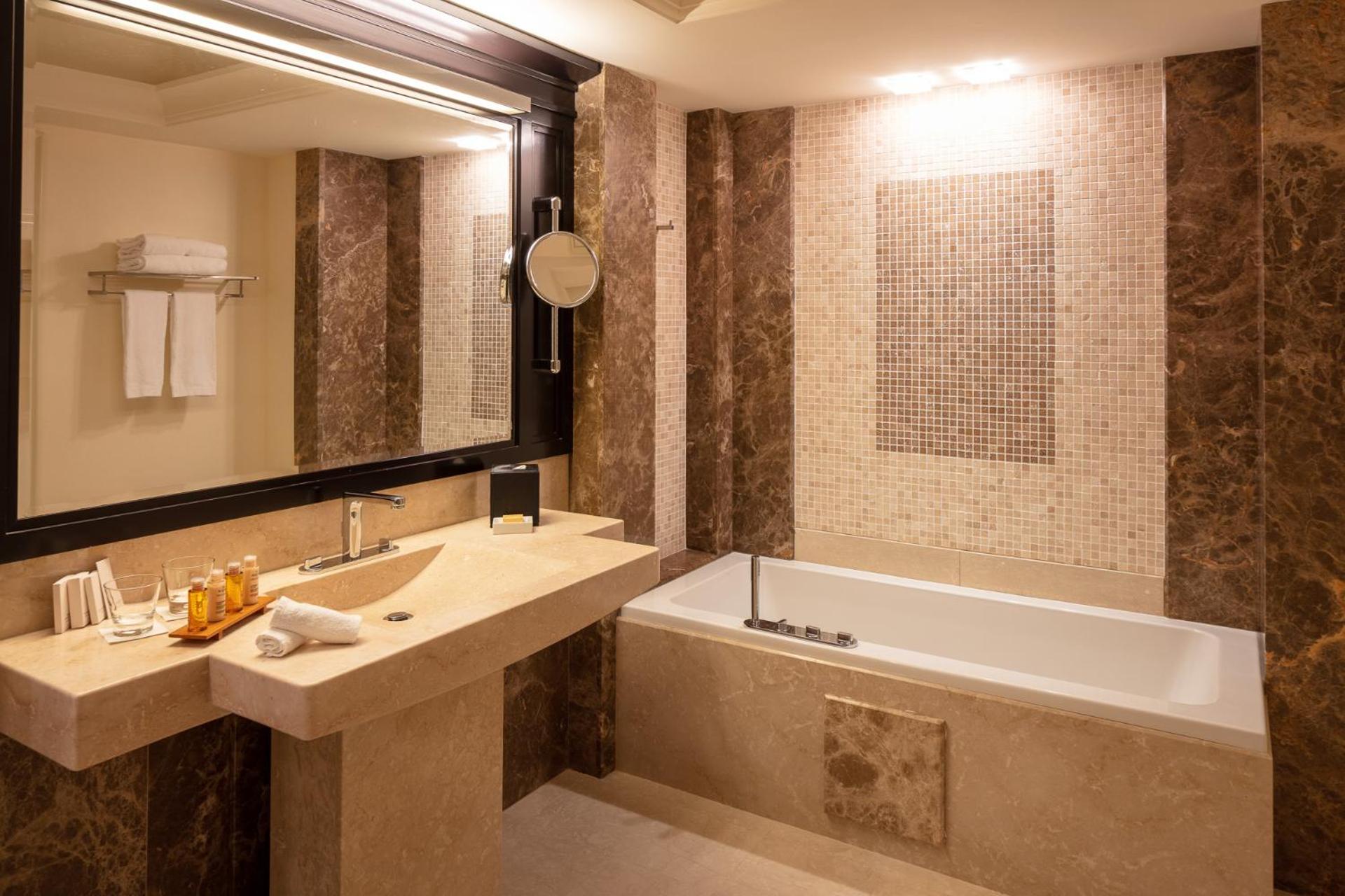 جناح جونيور بإطلالة على البحر، Hotel Don Cesar 3/5