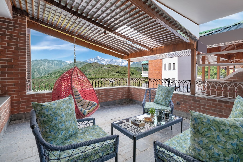 JuSTa Luxe Birding Resort and Spa Dharmshala 36/61