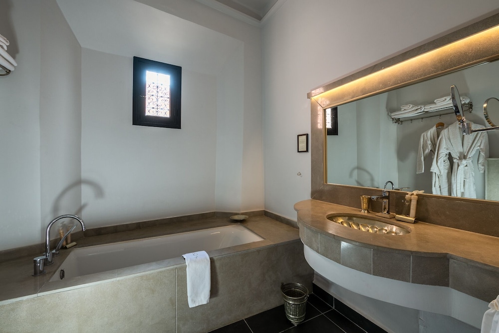 Riad Altair 48/50