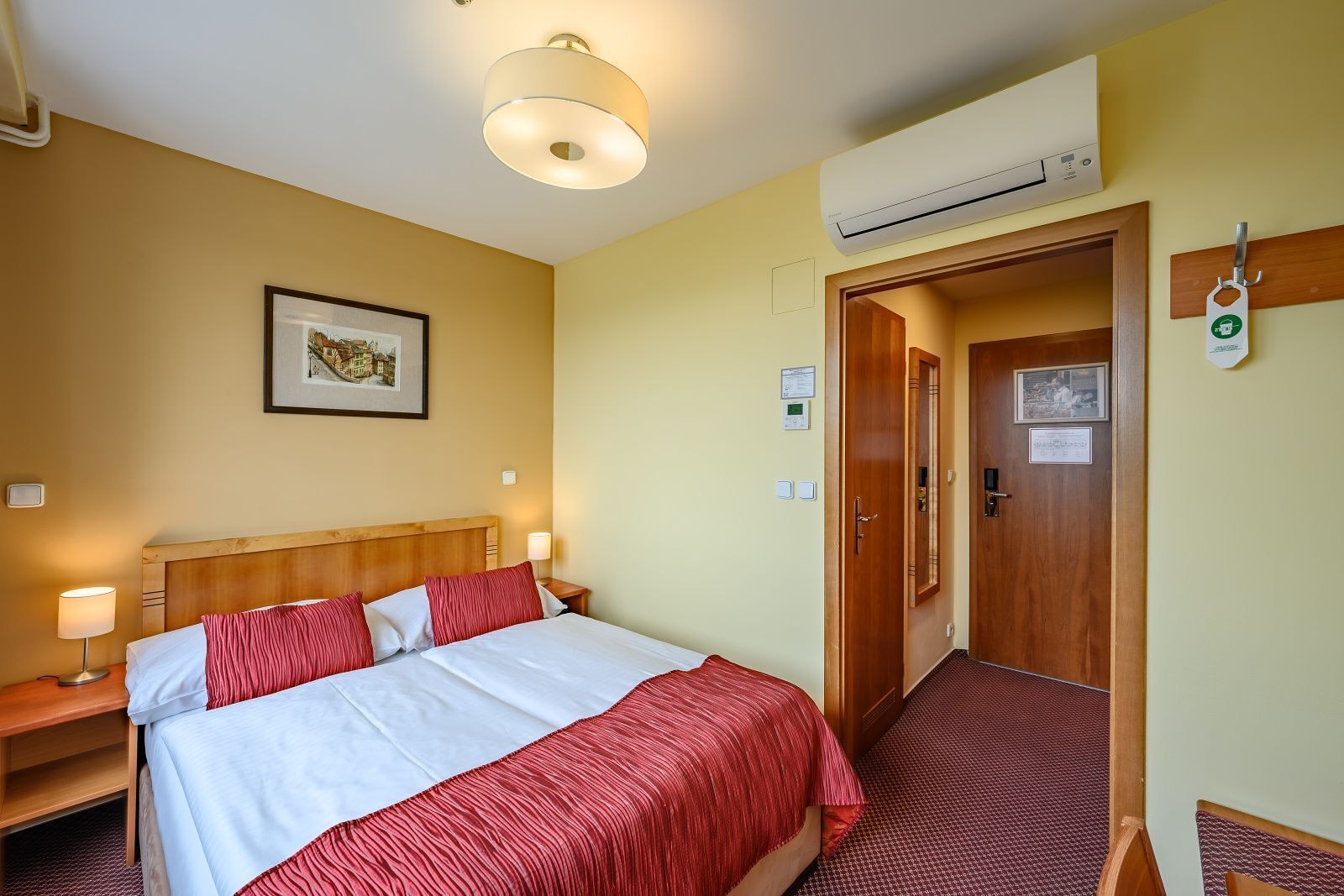 ECONOMY, DOUBLE BED