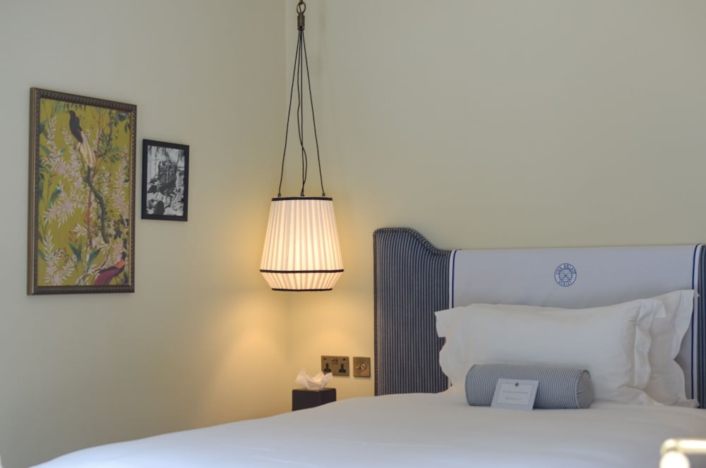 Red Lion Hotel 14/45