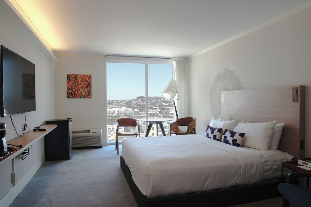 Room at BEI San Francisco Trademark Collection by Wyndham, SAN FRANCISCO - CA