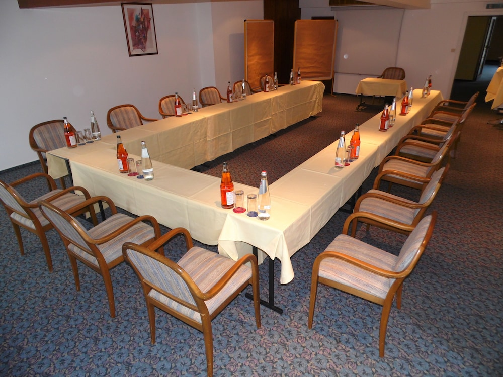 Tagungshotel Hochster Hof 47/64