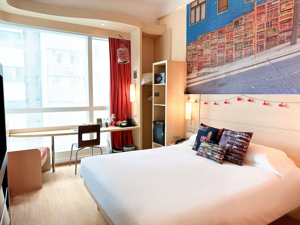 Ibis Hong Kong Central & Sheung Wan Hotel 19/65