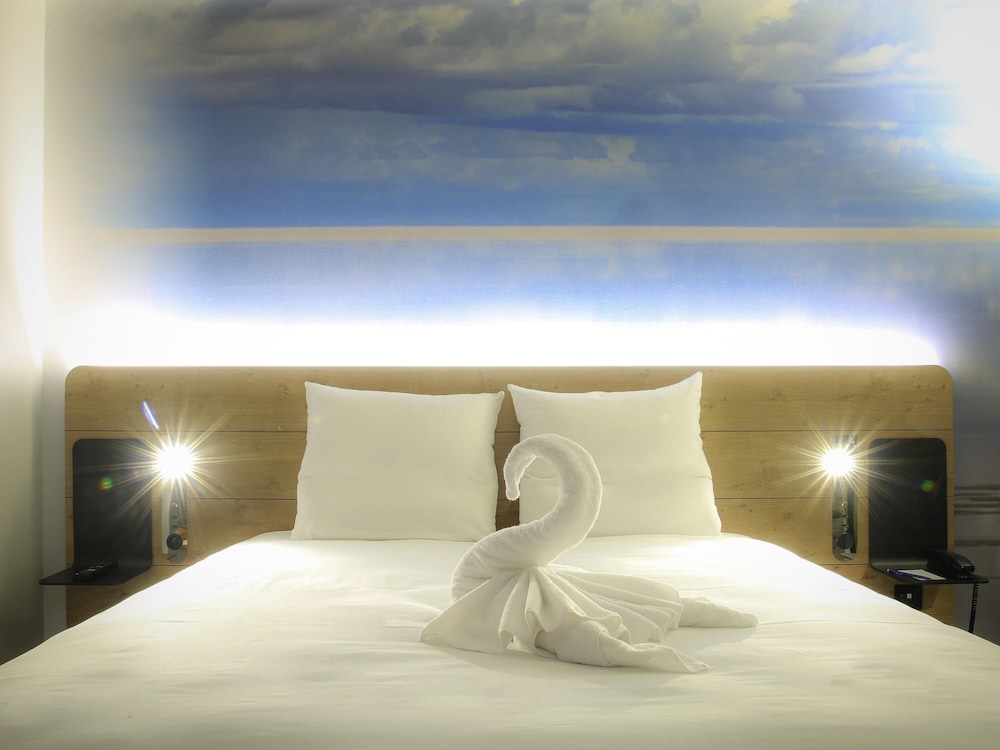 Novotel Saint Brieuc Centre Gare Opening May 2017 25/72