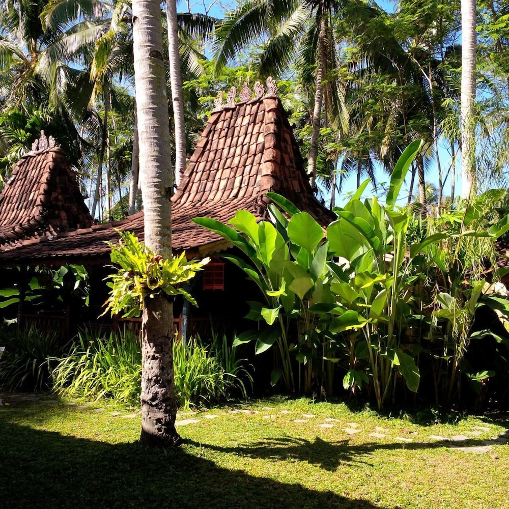 The Ermajas Pavilion 37/46