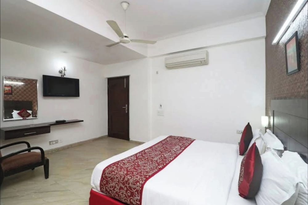 EXECUTIVE, DOUBLE BED