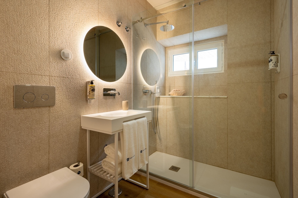 Praia FLH Hotels Ericeira 42/45