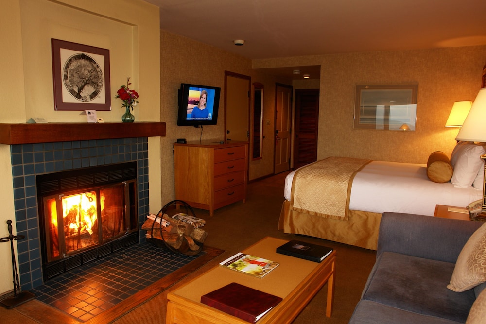 The Inn at the Tides 34/53