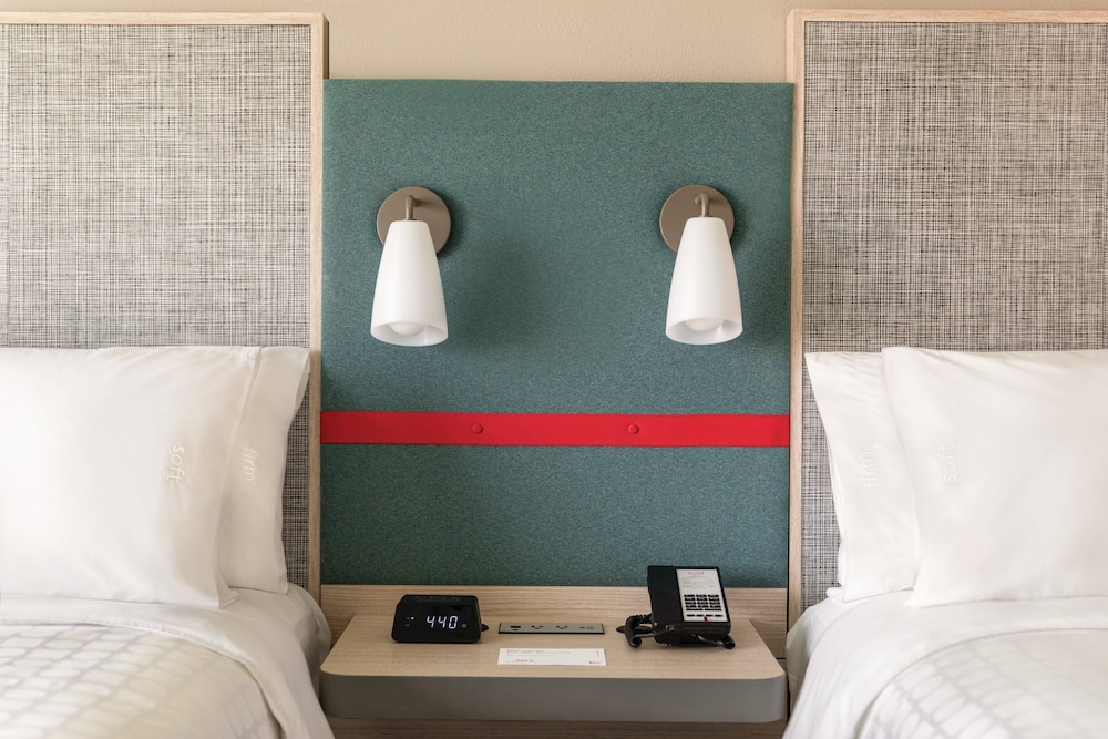 Avid Hotels Beaumont 26/48
