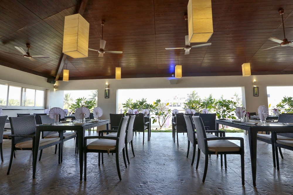 Temple Tree Hotel 43/53