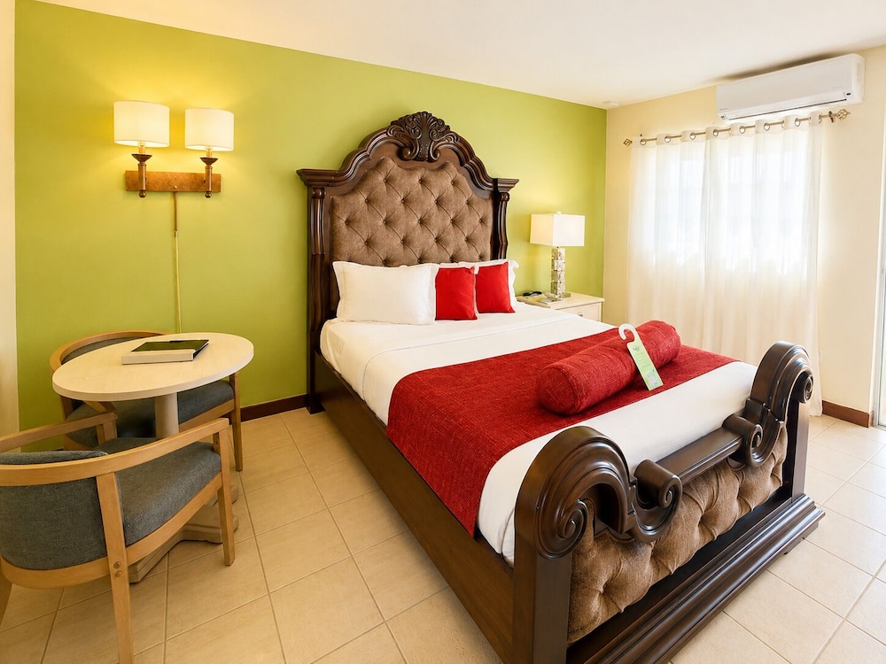 Point Salines Hotel 16/39