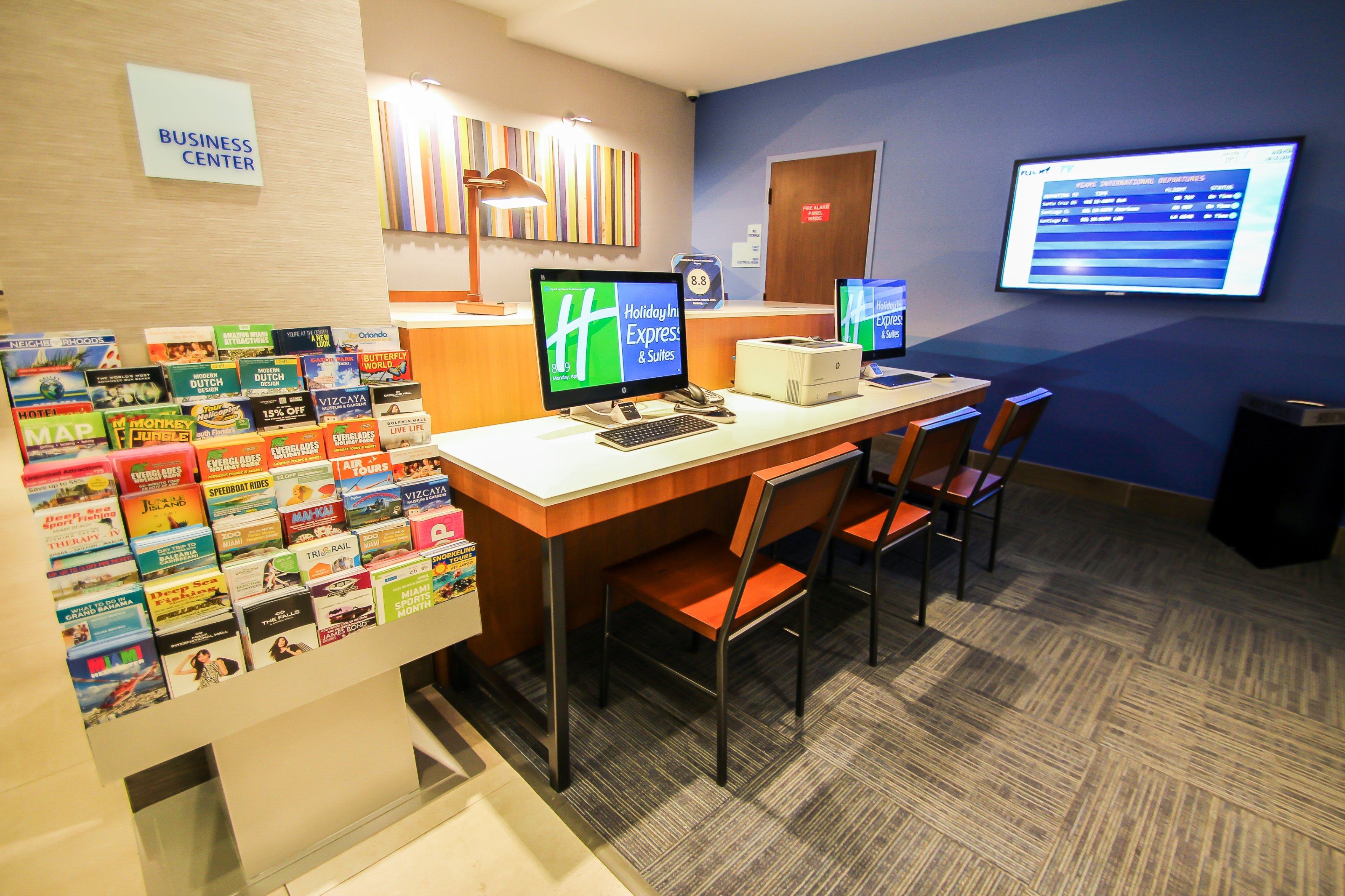 Holiday Inn Express & Suites Miami Airport East 59/69