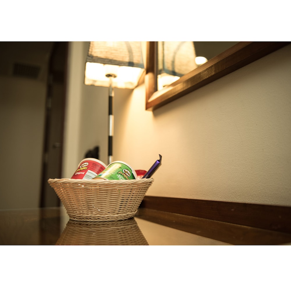 Cherry Maryski Hotel 50/50