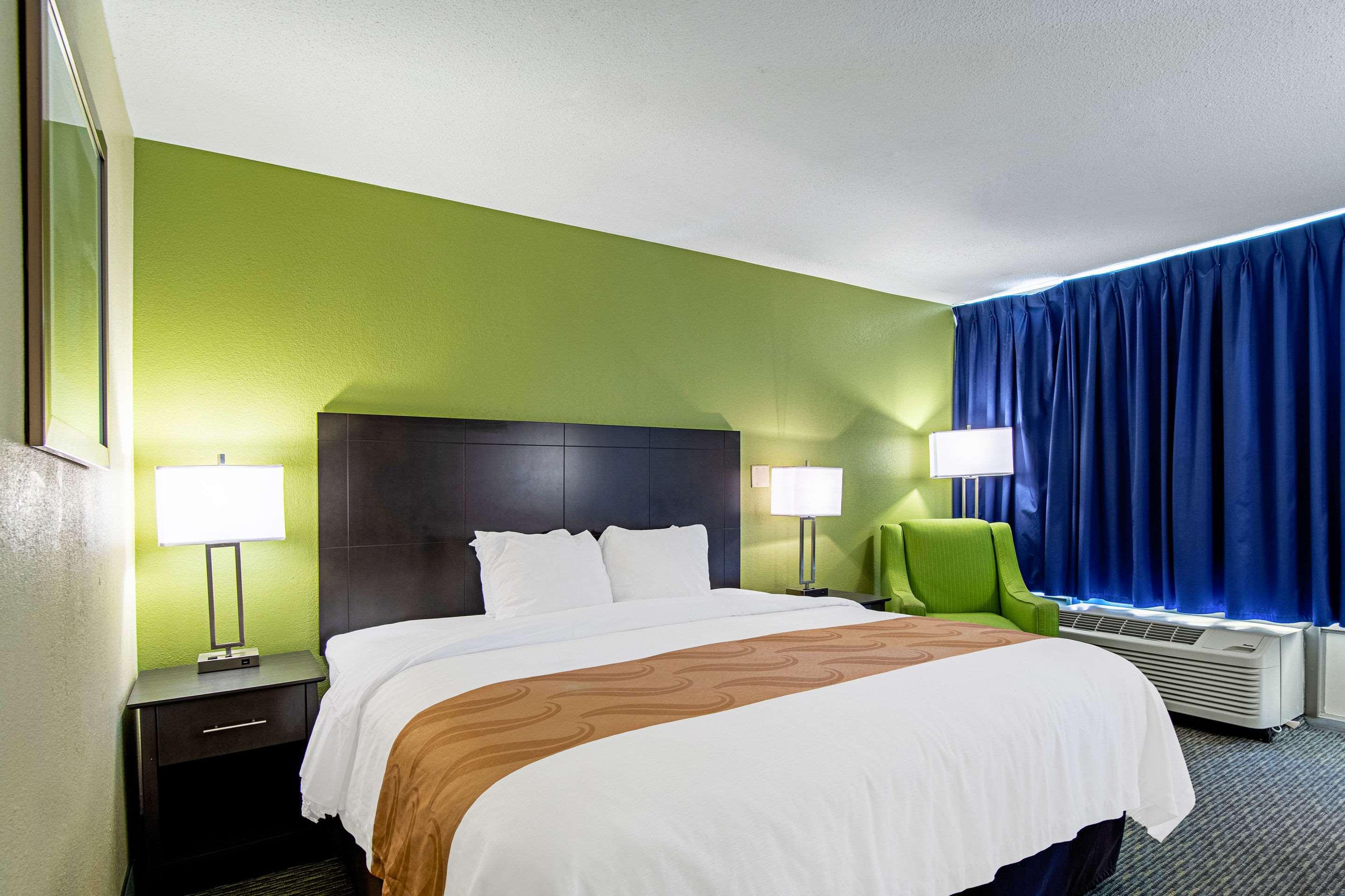 Quality Inn 10/28