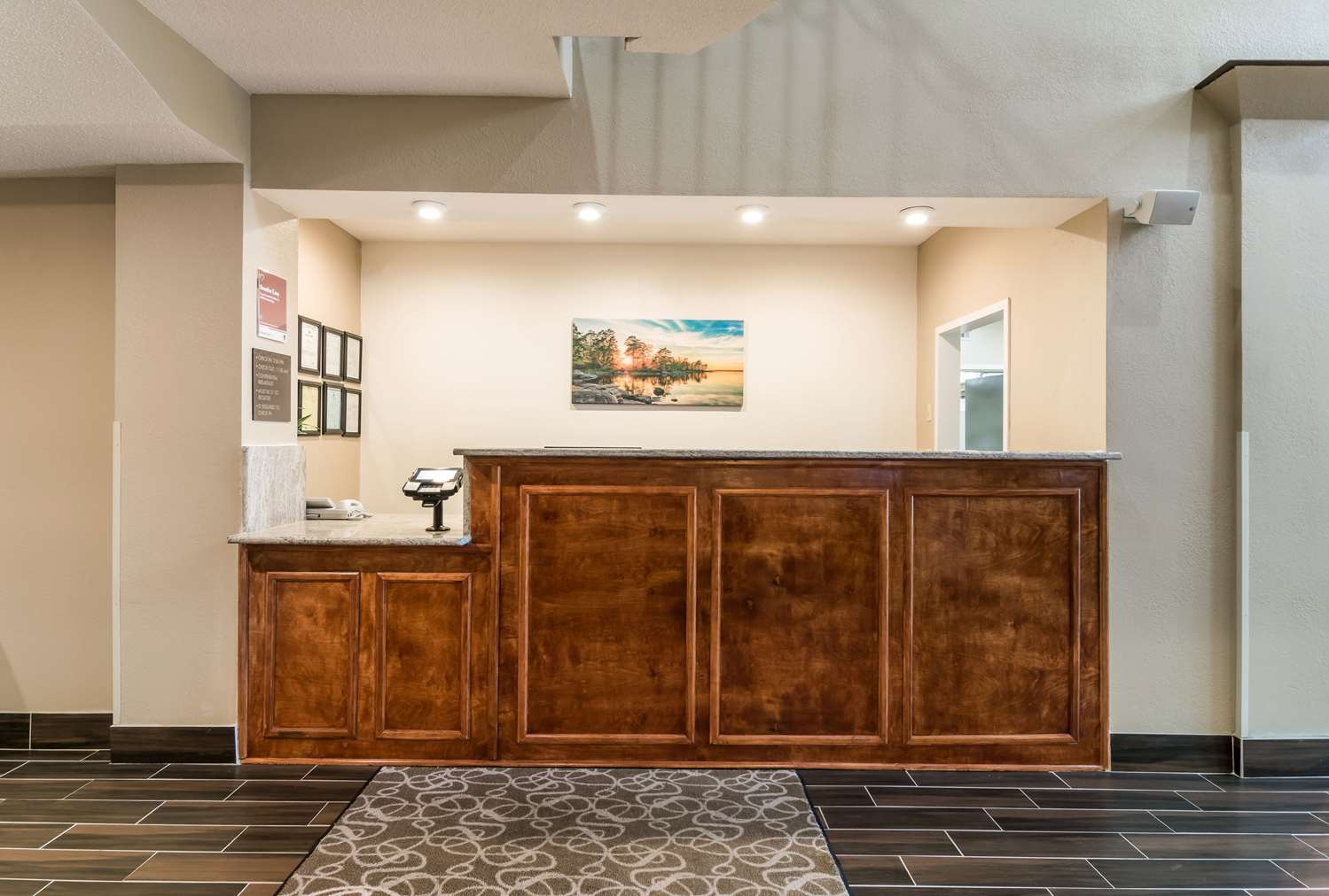 Comfort Suites Eufaula North 8/51