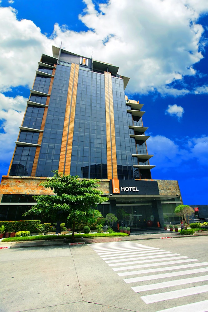 B Hotel Alabang 3/54