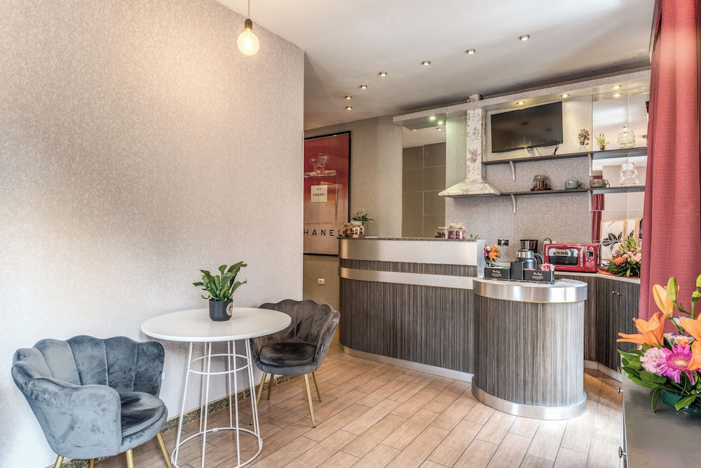 Santamaggiore Inn 6/50