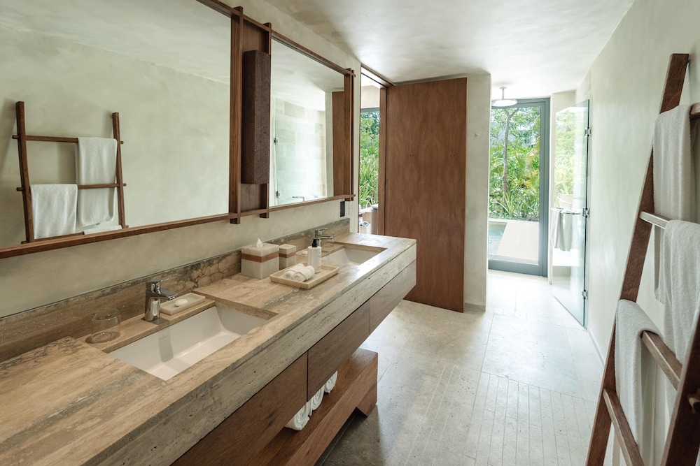 Room, King Bed, Lagoon View، Andaz Mayakoba Resort Riviera Maya - a concept by Hyatt 9/10