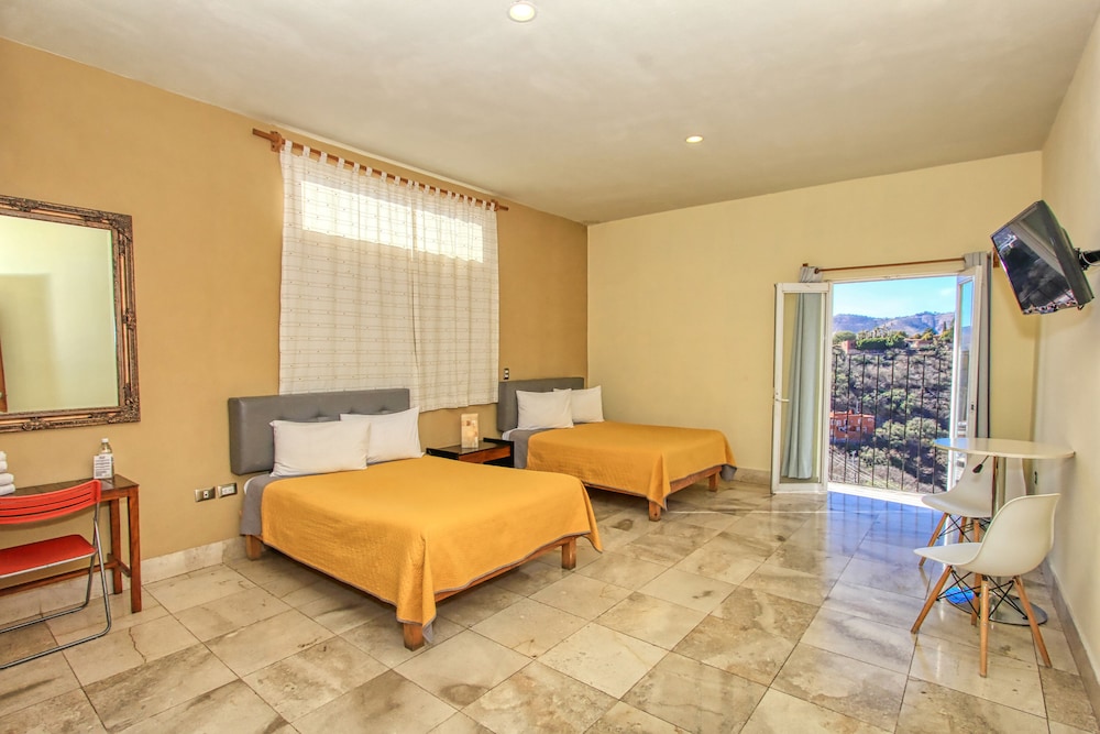 La Vista Hotel 13/50