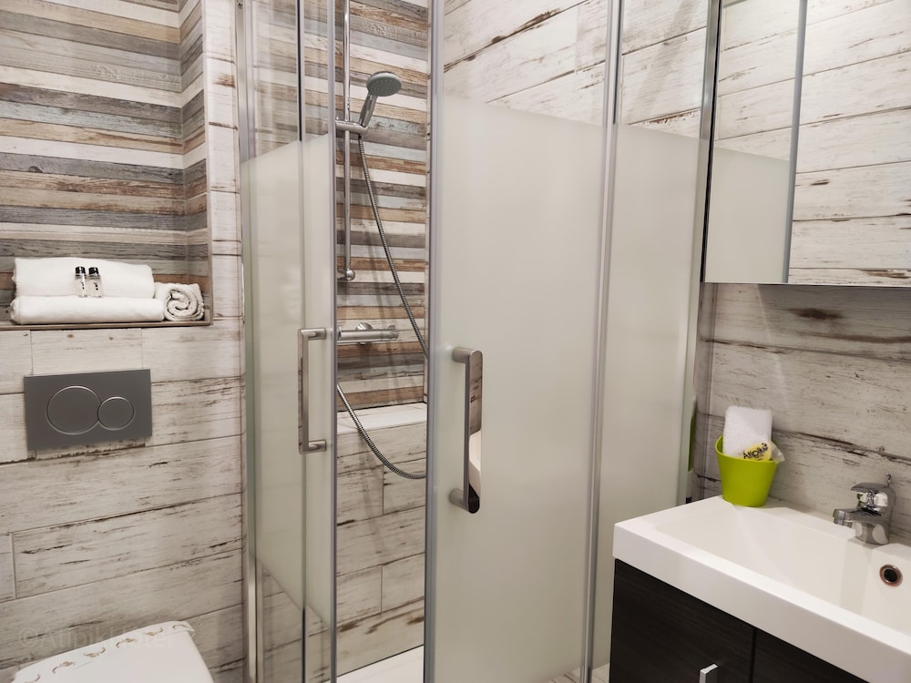 Atipik Hotel Annecy 50/50