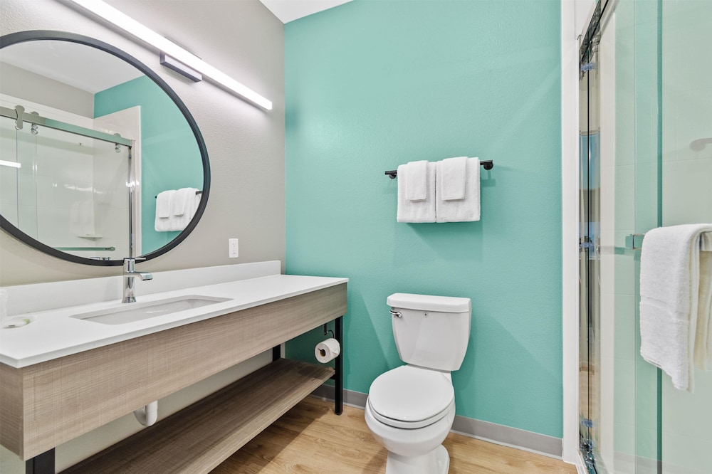 ECHO Suites Extended Stay by Wyndham Houston Katy West 28/31