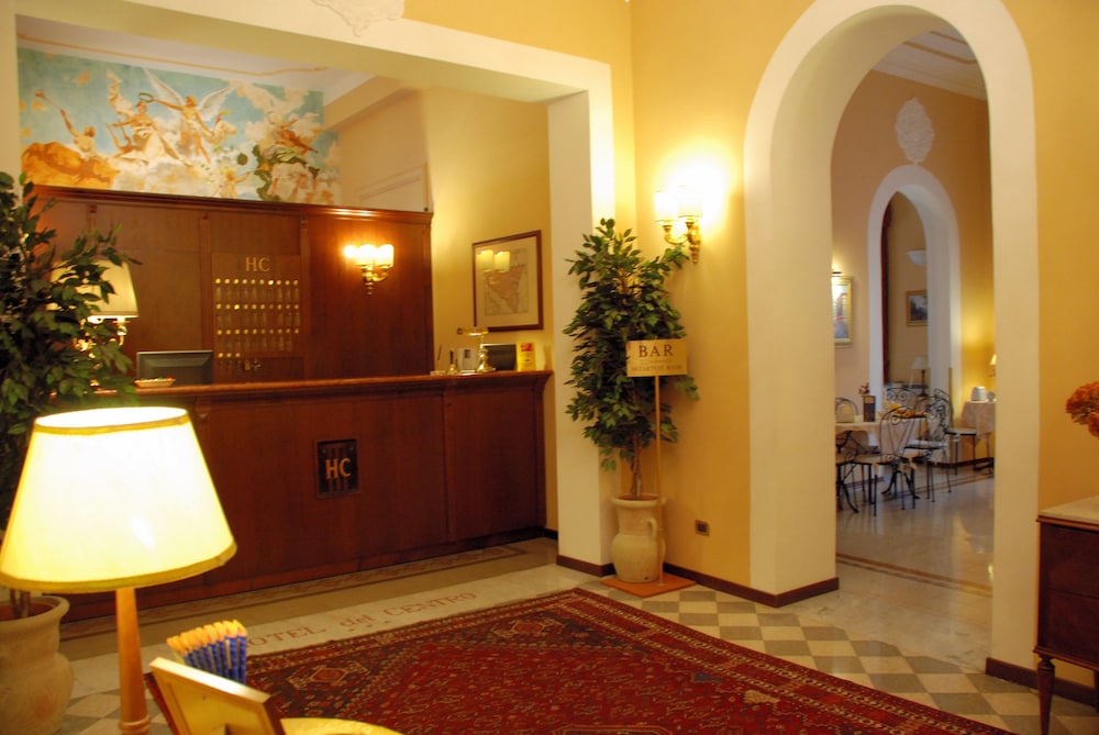 Del Centro Hotel 8/61