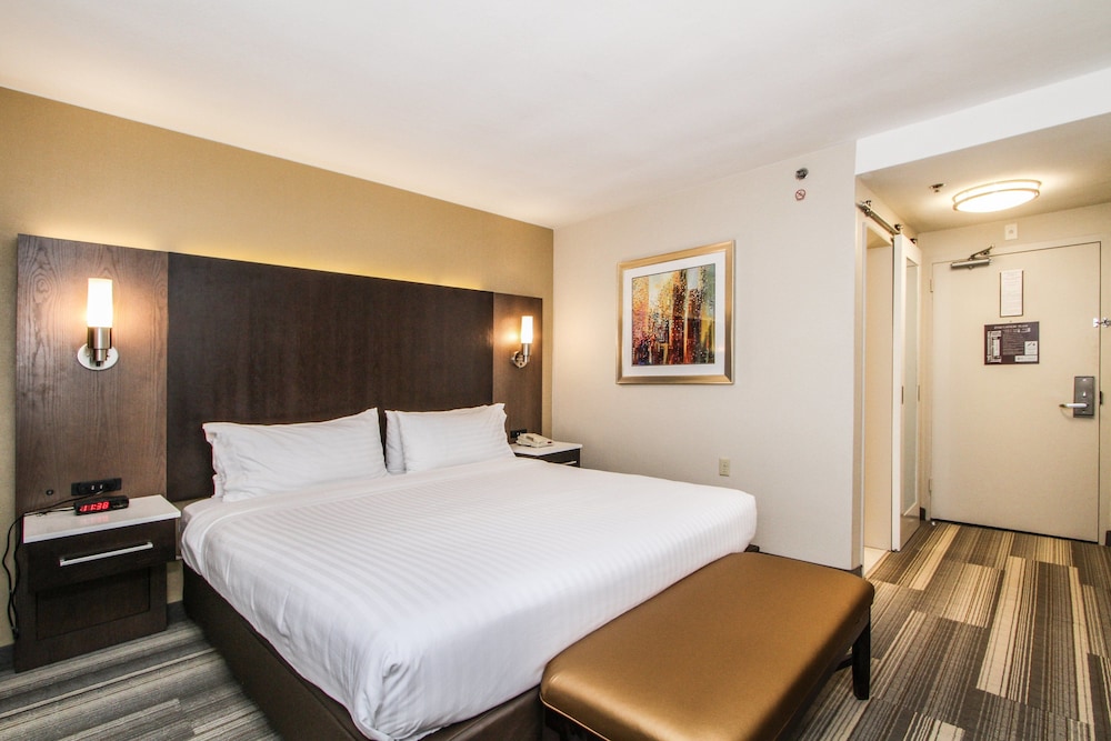 Holiday Inn Express San Diego Downtown 17/56