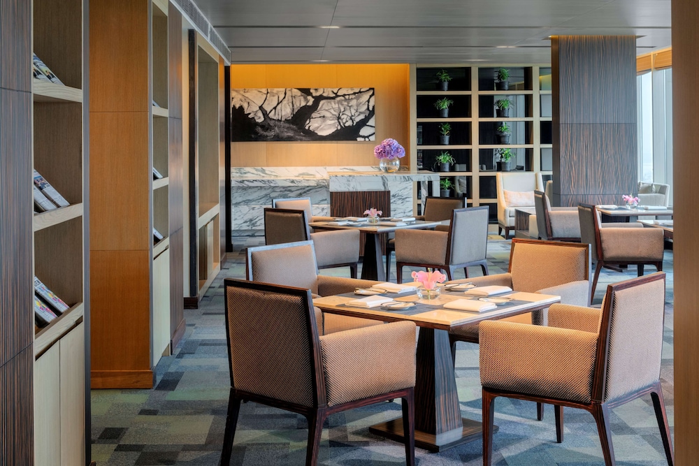 RADISSON BLU HOTEL GUWAHATI 34/48