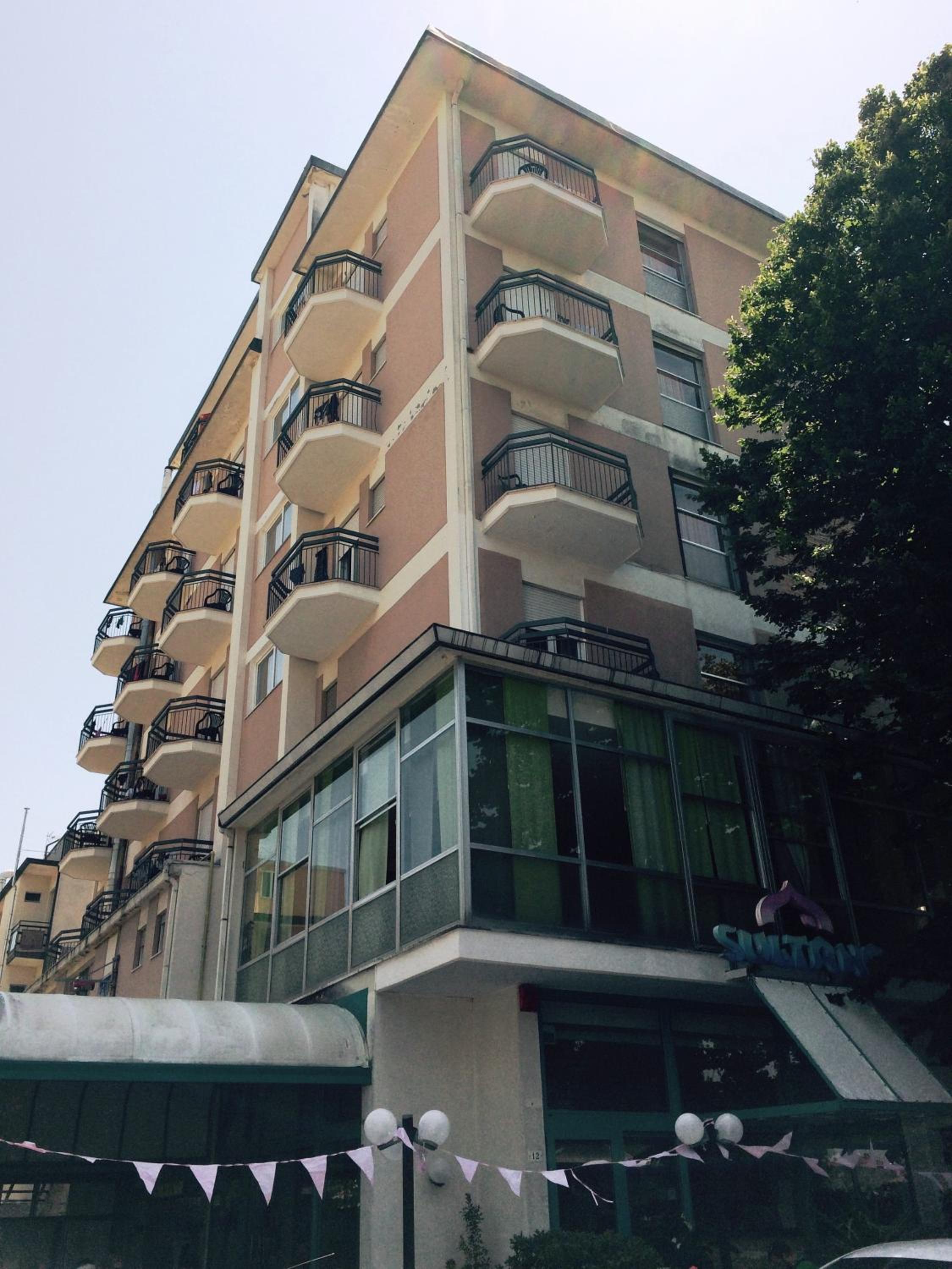 Hotel Sultano 3/75