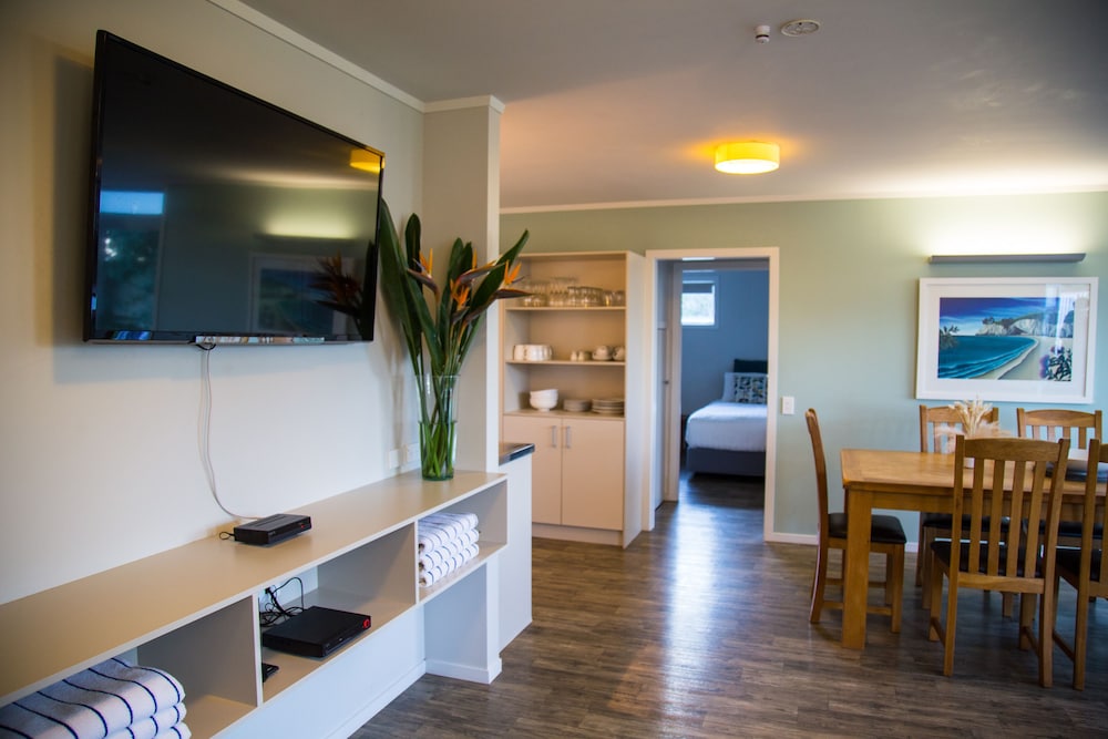 Tasman Holiday Parks - Hahei 8/71