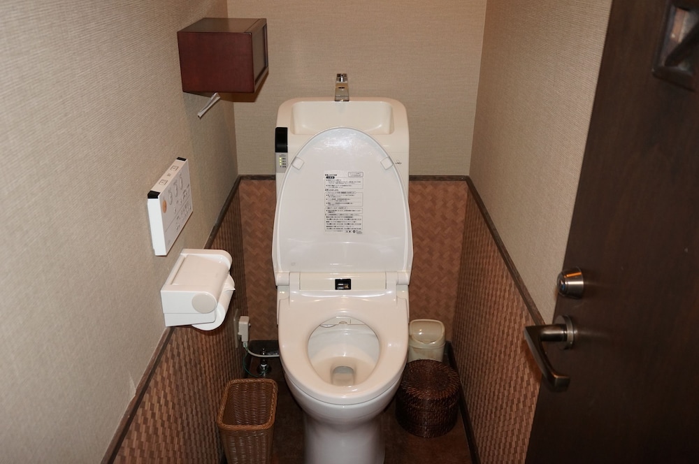 JAPANESE ONSEN HOTEL MASUYA 47/48
