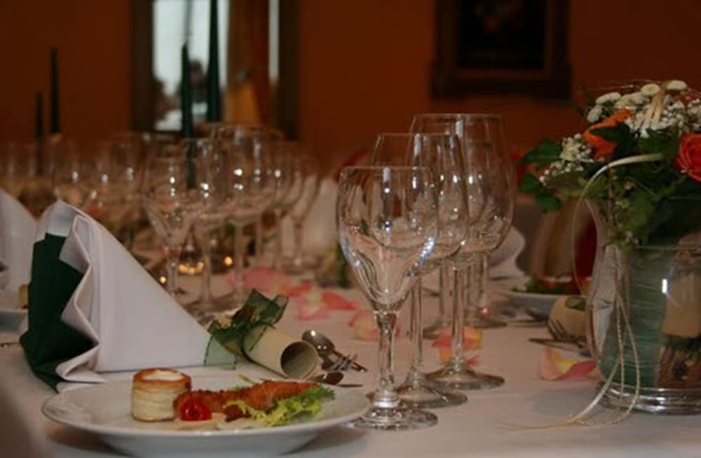 Hotel Graf von Mansfeld 22/50