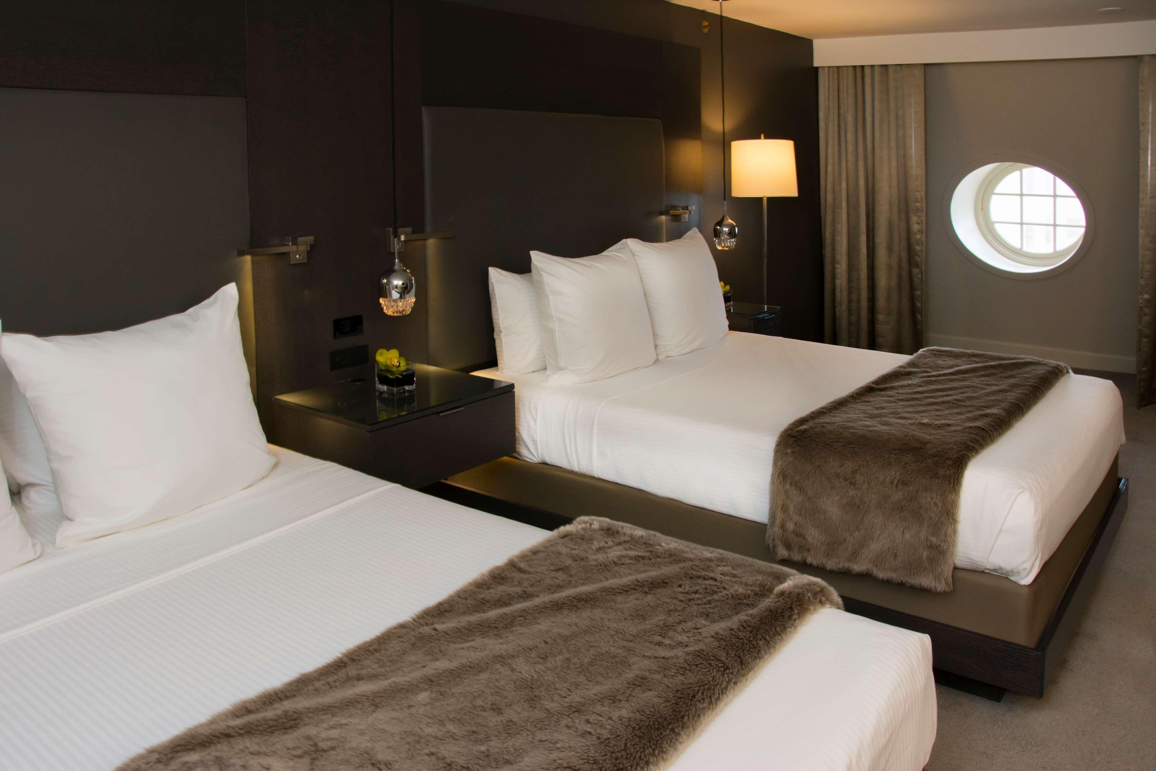 Penthouse Suite, 2 Queen Beds, Top Floor