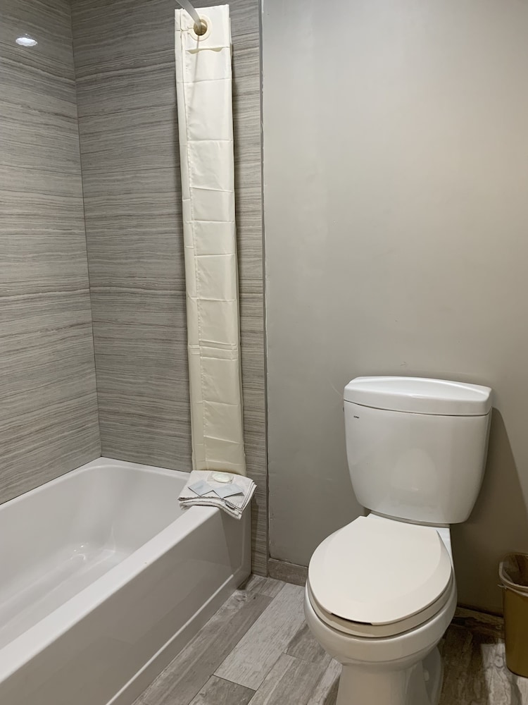 Buena Park Inn 58/63