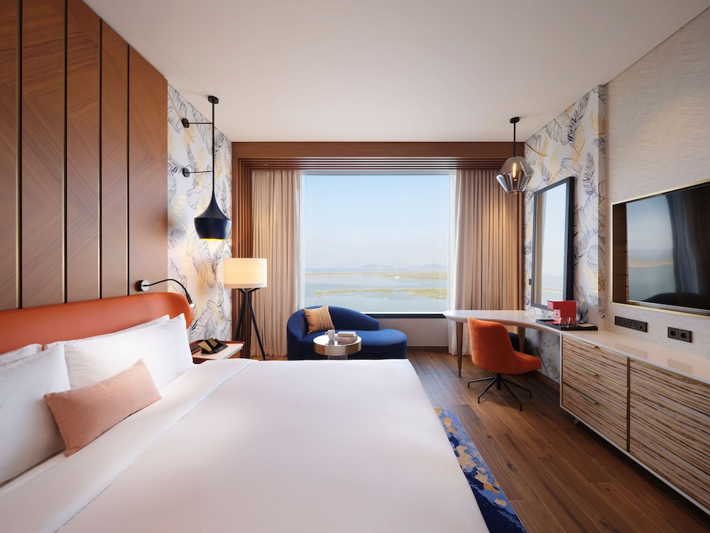 INSPIRE Entertainment Resort, A Hilton Partner Hotel