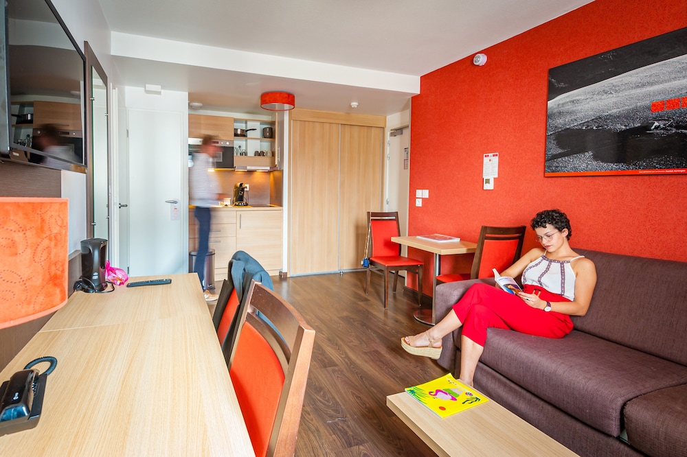 Apparthotel Privilodges Carre de Jaude Clermont Ferrand 37/60