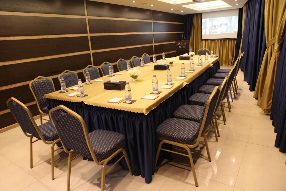 Mozart Hotel Beirut 35/39