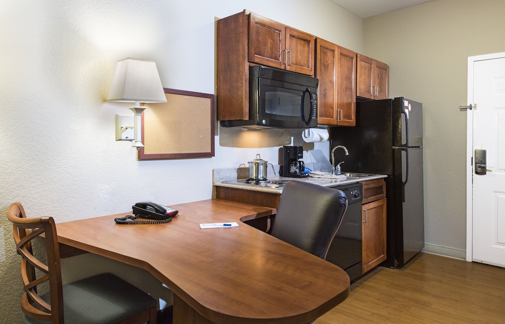 Candlewood Suites Macon 59/70