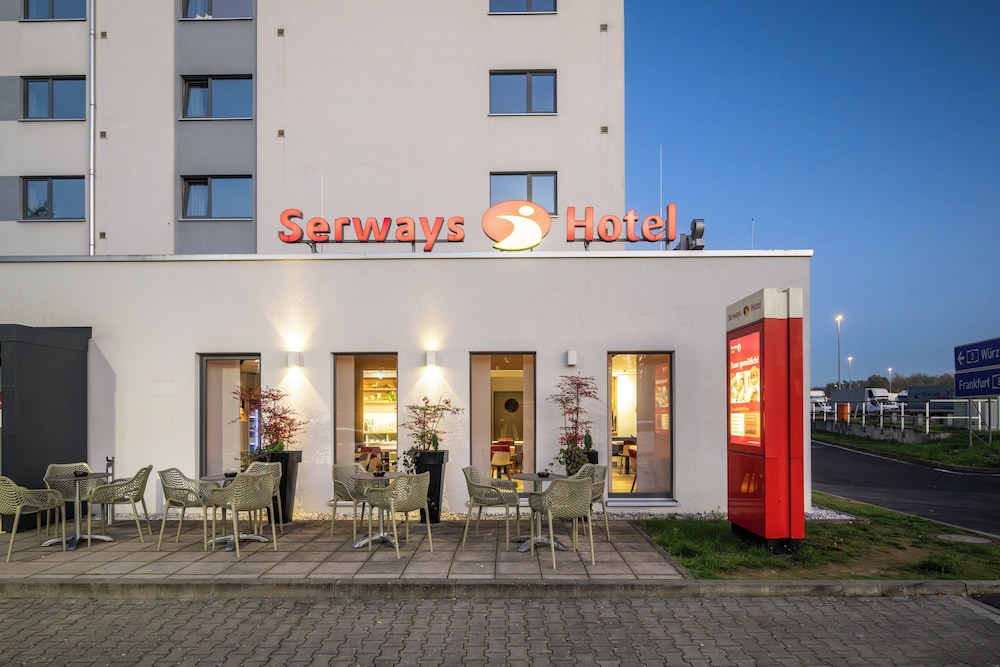 SERWAYS HOTEL WEISKIRCHEN 3/58