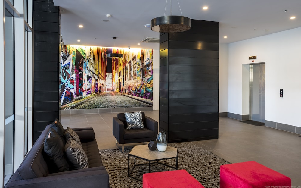Synergy Broadbeach 37/52