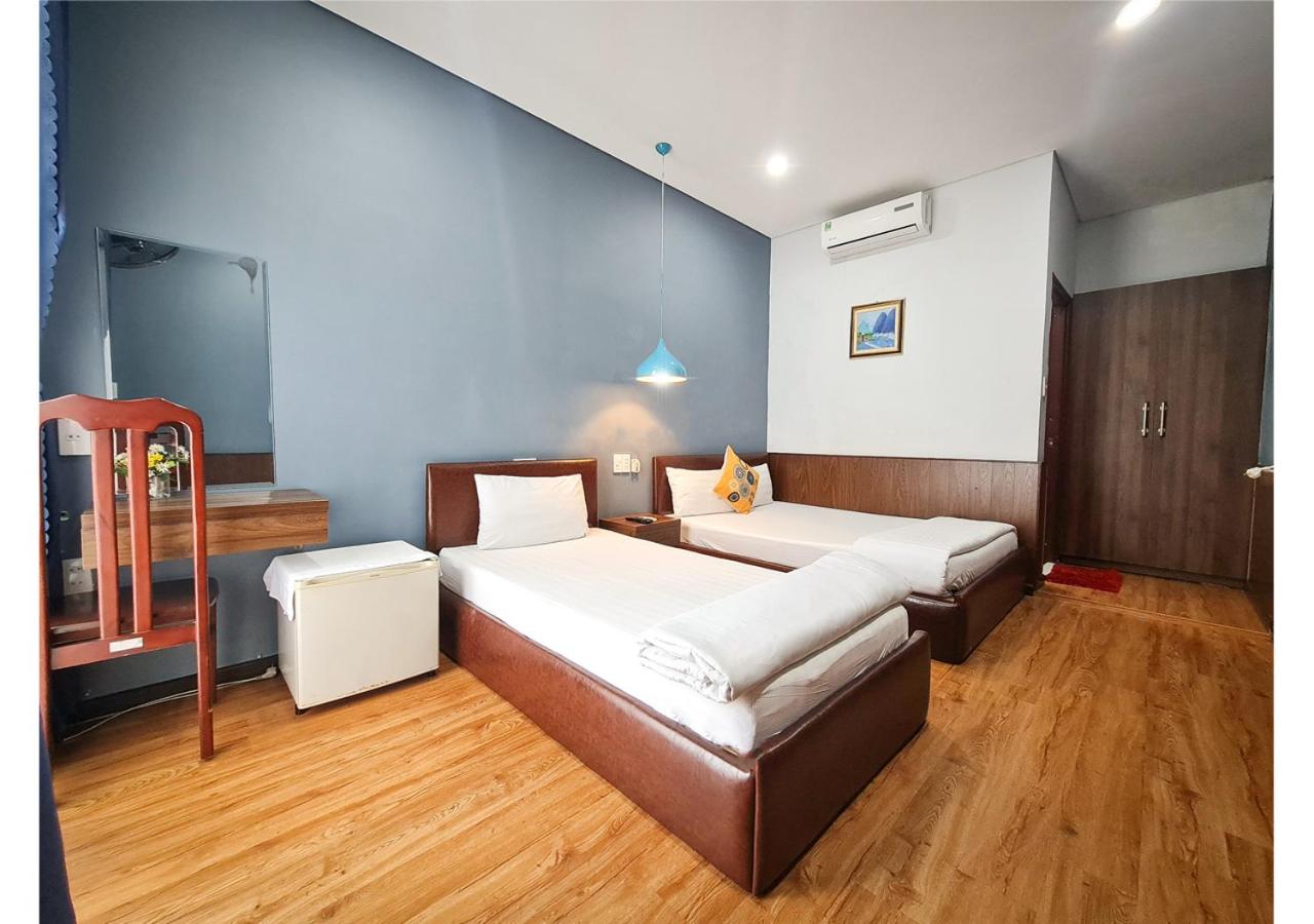 غرفة ثلاثية، QUAN QUAN HOTEL 2/4