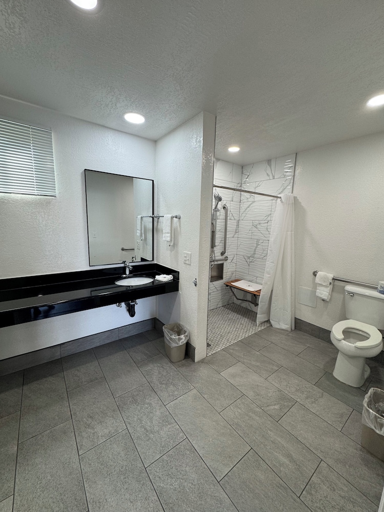 Motel6 Willows, CA 59/60
