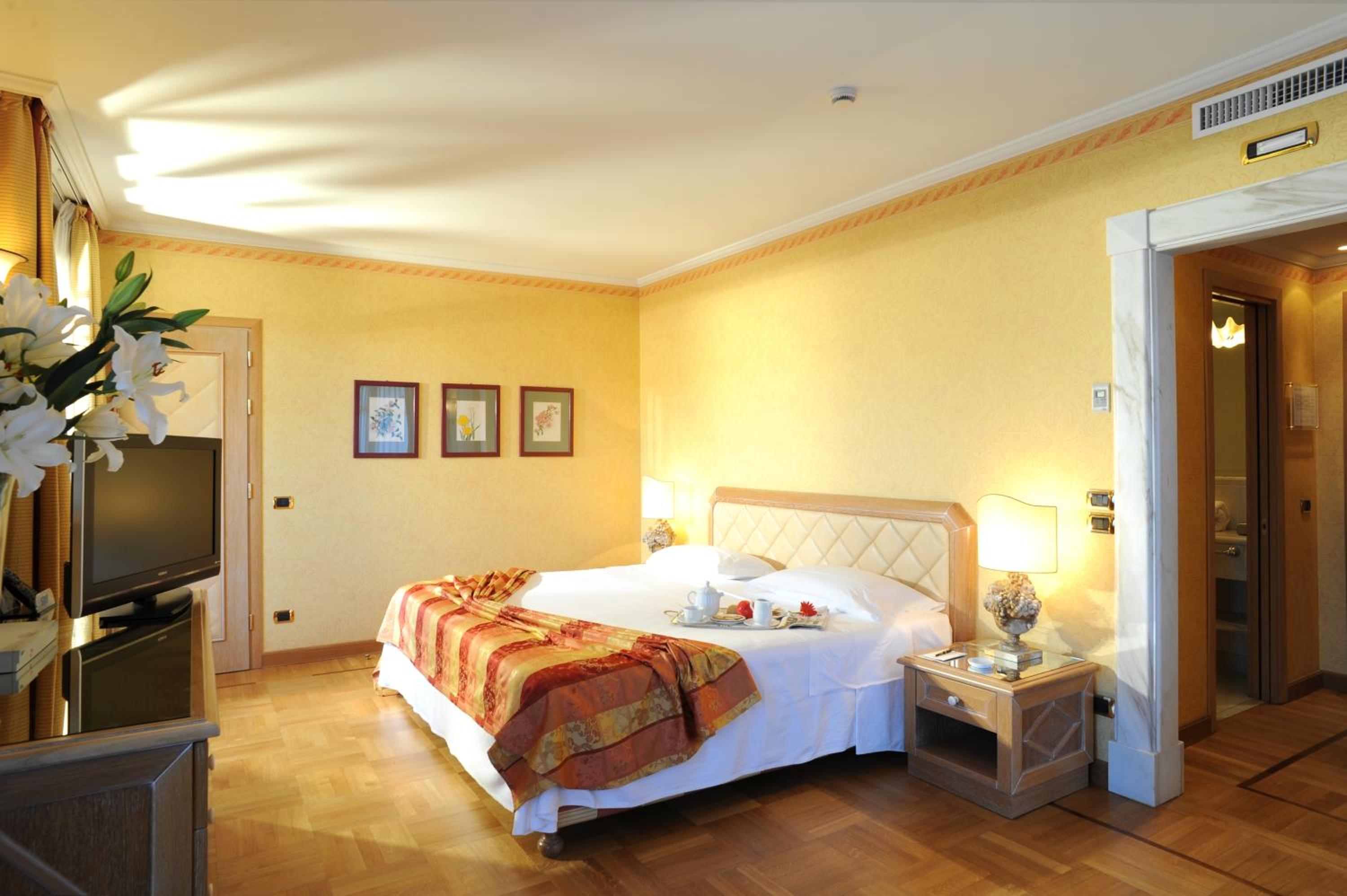 Modern, Villa, Double Bed