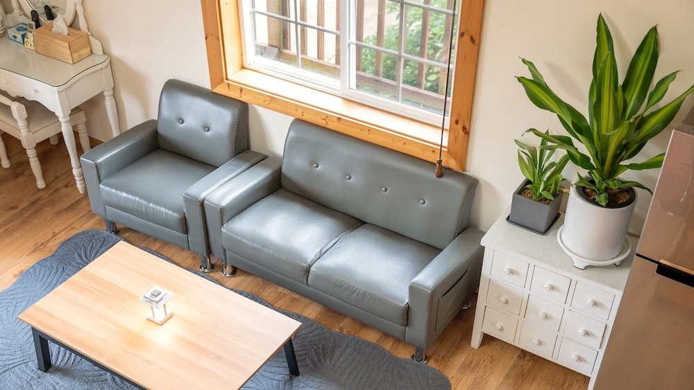 Hongcheon Lime Orange Pension 25/49