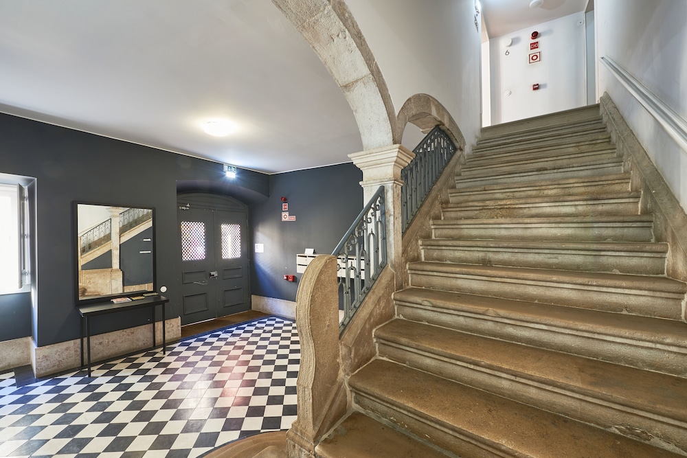 Lisbon Five Stars Apartments Combro 7 8/50