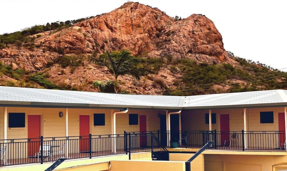 Summit Motel Townsville 4/37